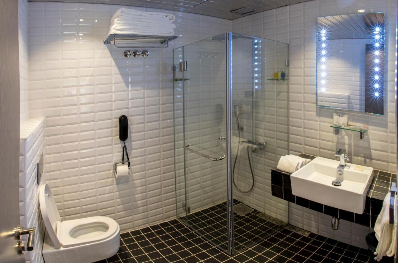 Flowery Holiday Suites Koeweit Buitenkant foto