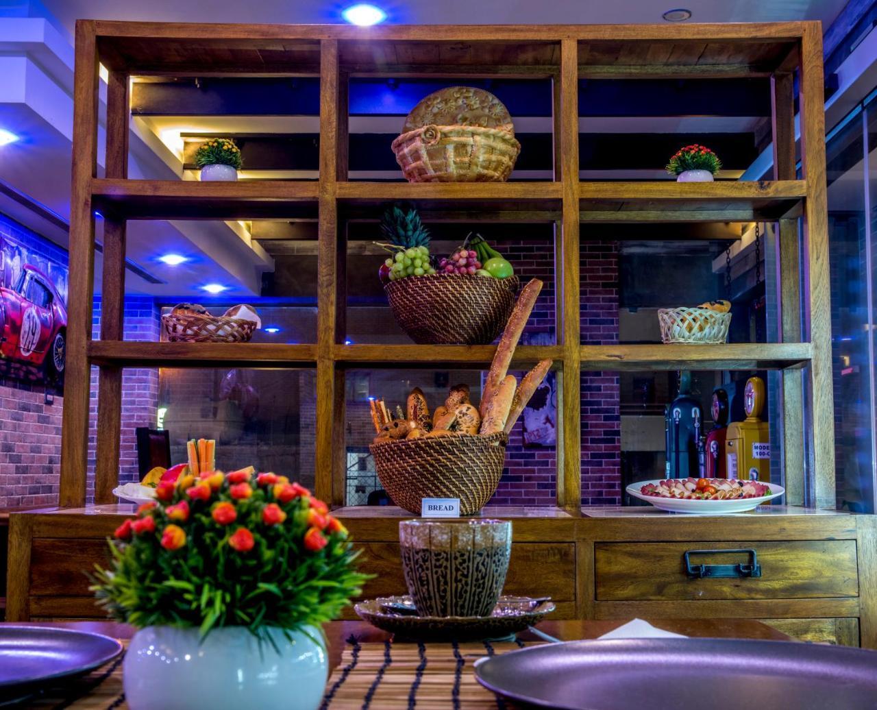 Flowery Holiday Suites Koeweit Buitenkant foto