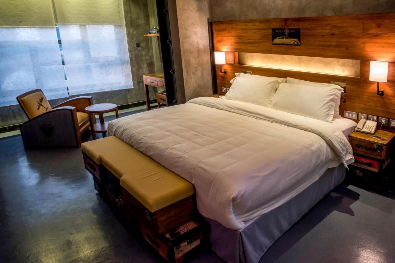 Flowery Holiday Suites Koeweit Buitenkant foto